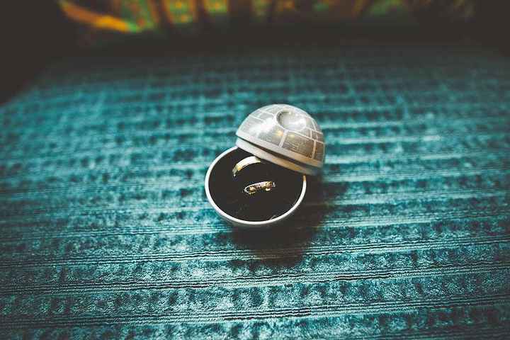 Jane + Neil: una boda Star Wars y videojuegos con un toque chic - 5