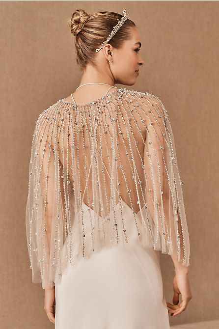 Ponle una bella capa a tu vestido de novia - 2