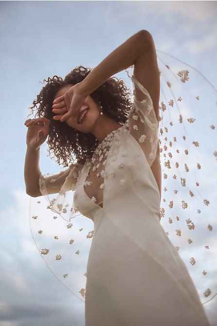 Ponle una bella capa a tu vestido de novia - 30