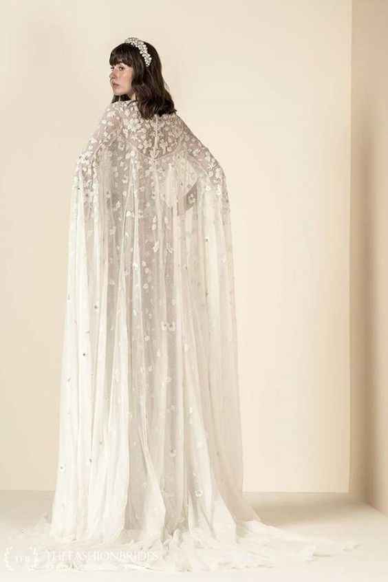 Ponle una bella capa a tu vestido de novia - 46