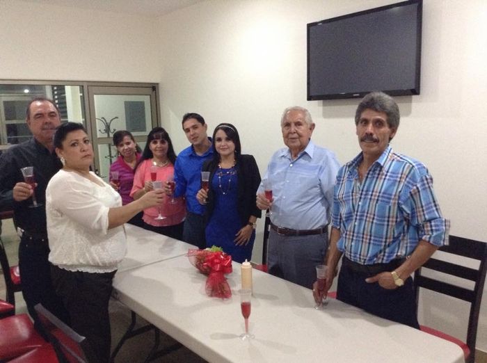 familia brindis