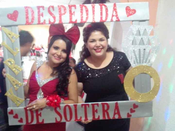 Mi mejor amiga, organizadora y dama de honor!