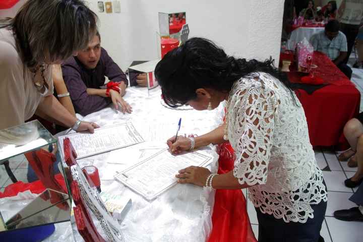 firma de la mamá de la novia