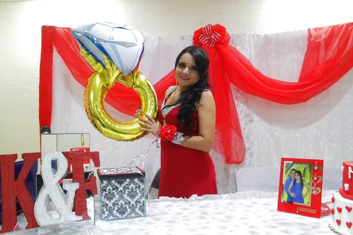 con mi globo de anillo de Aliexpress