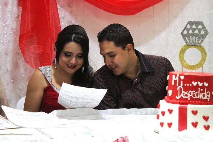 mientras leiamos el acta