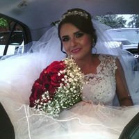 La novia!! Yo en el auto afuera de la iglesia