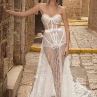 Si tu pareja tuviera que elegir tu look de boda… 🎁 - 1