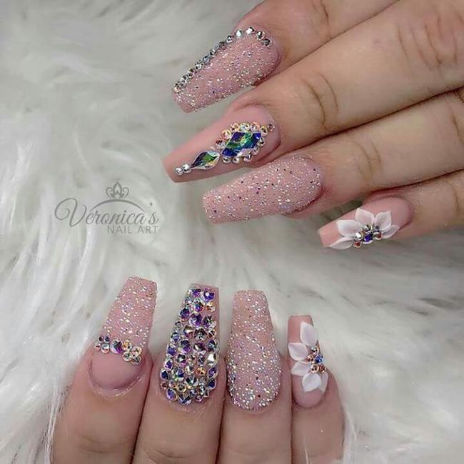 Ideas de uñas 💕👰👑 - 9