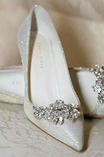 Zapatillas de novia, zapato bajito y tenis - 3