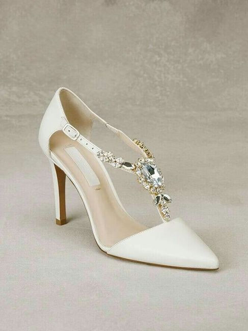 Zapatillas de novia, zapato bajito y tenis - 24
