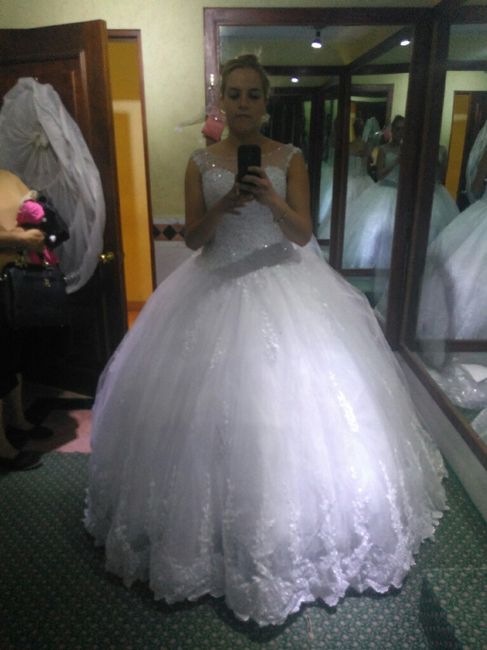 Vestido casi listo - 5