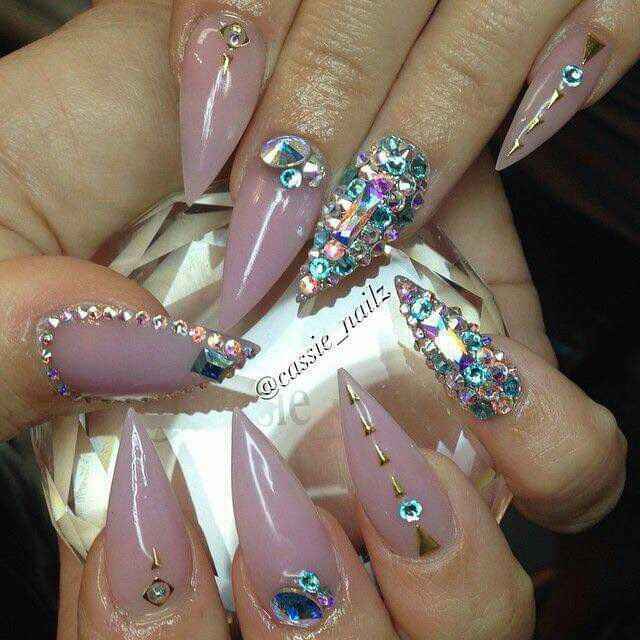 Ideas de uñas 💕👰👑 - 21