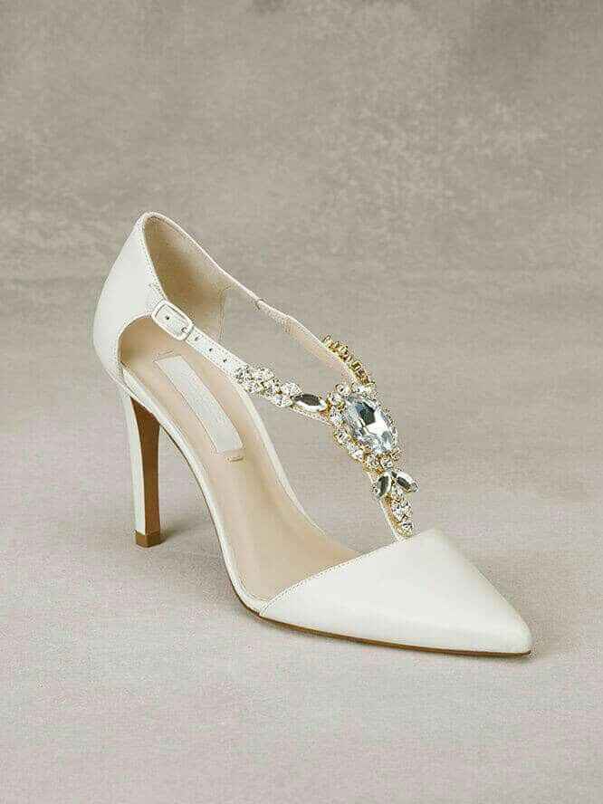 Zapatillas de novia, zapato bajito y tenis - 24