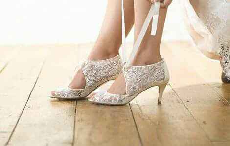 Zapatillas de novia, zapato bajito y tenis - 47