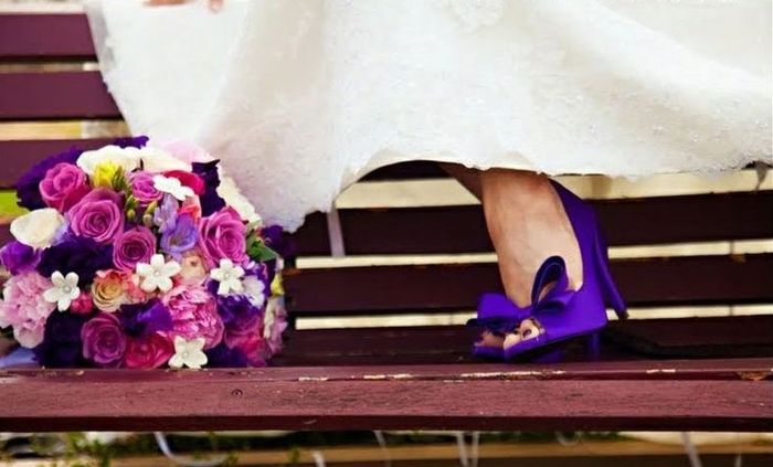 ¡5 motivos para animarte a usar tacones de color en tu boda! 5