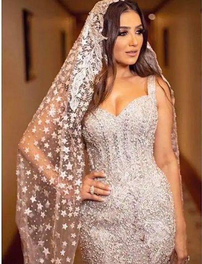 El vestido de novia MÁS CARO del MUNDOOOOOO... ¡ven a verlo! 1