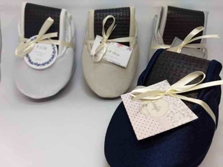 b) Unos flats enrollables