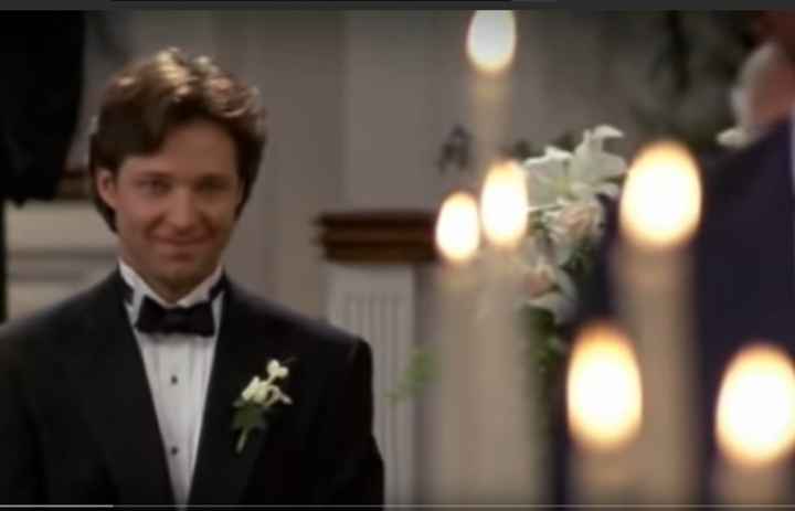 B) La seductora mirada de Bryan en "El padre de la novia"