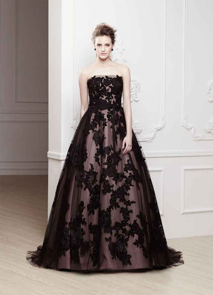 3) Un vestido de novia negro, con mucha actitud