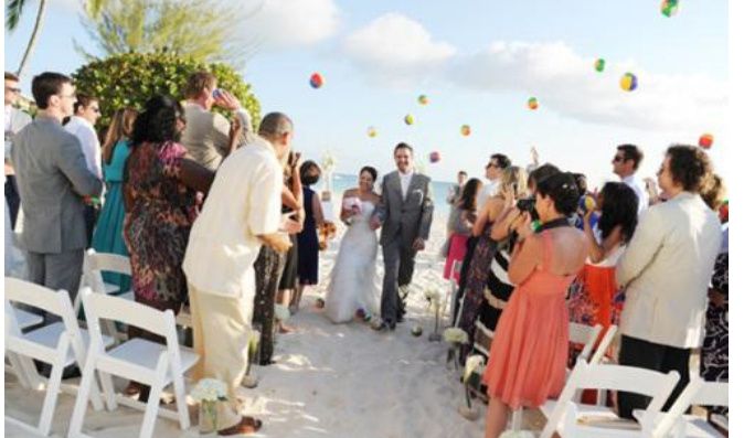 Opciones al salir de la iglesia <img class=