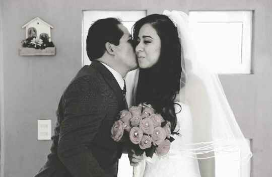 ¿le dirán algo a su papá antes de caminar hacia el altar? - 1