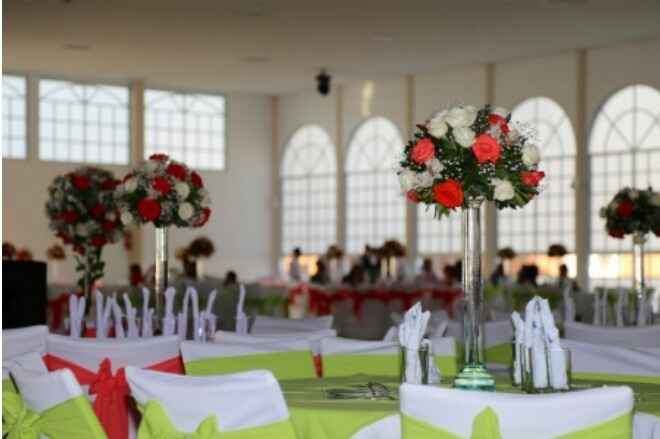 Nuestros avances 2 : arreglos de mesa y flores gigantes de papel diy - 1