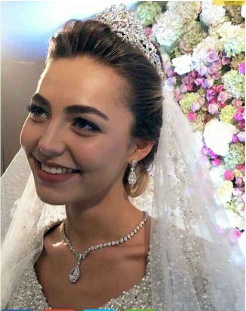Está pareja gastó un billón de dólares en su boda!! - 4