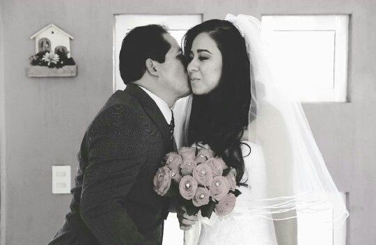 ¿le dirán algo a su papá antes de caminar hacia el altar? - 1