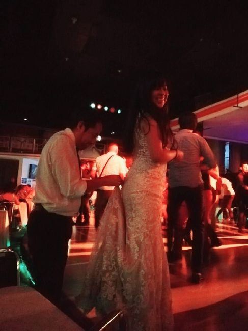 Éxito en nuestro primer aniversario, sí me puse mi vestido. 5