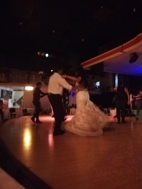 Éxito en nuestro primer aniversario, sí me puse mi vestido. 6