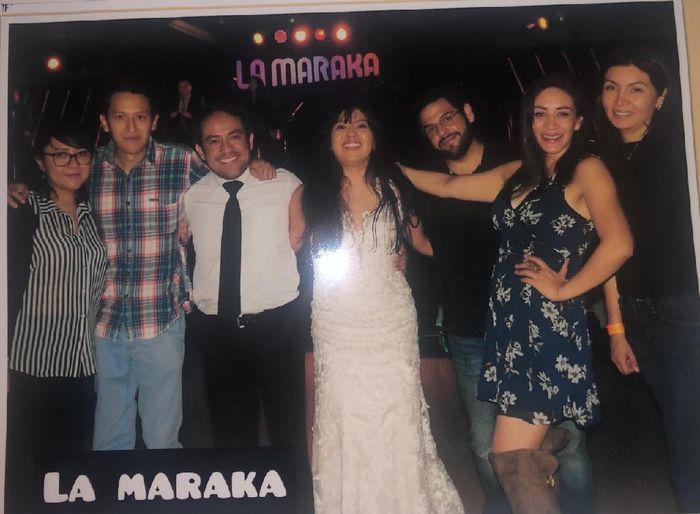 Éxito en nuestro primer aniversario, sí me puse mi vestido. 7
