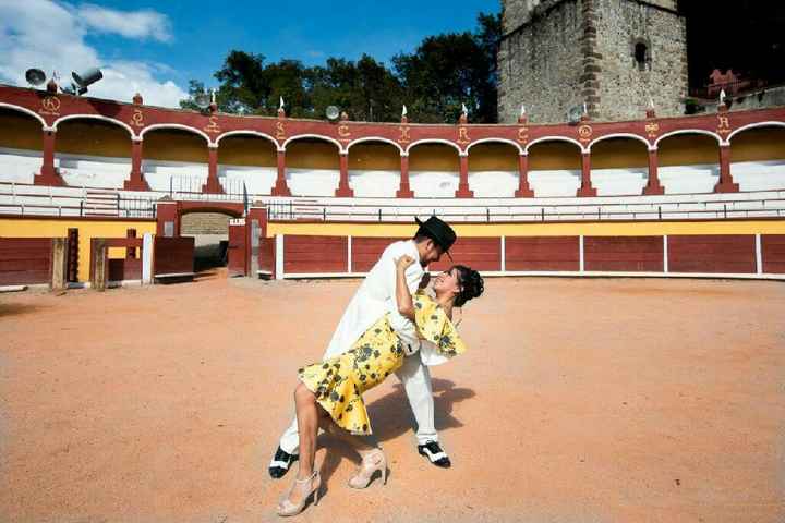 y si subimos la foto que más más más nos gustó de nuestra sesión en pareja pre-boda. - 1