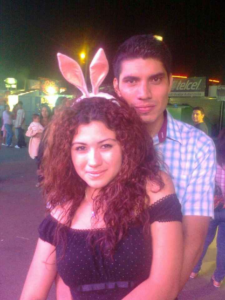 ¿cual es tu foto favorita con tu prometido? - 3