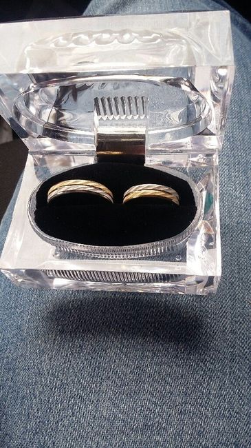 Anillos de boda ¿disparejos o iguales? - 1