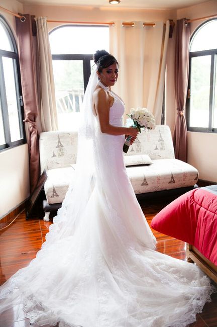  Presuman su vestido - 1