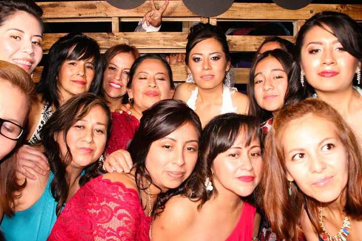 Cabina fotografica para recuerdos durante la boda - 1