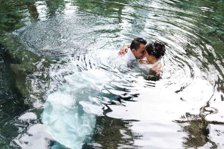 ¡Novia en apuros! Sesión bajo el agua... - 2