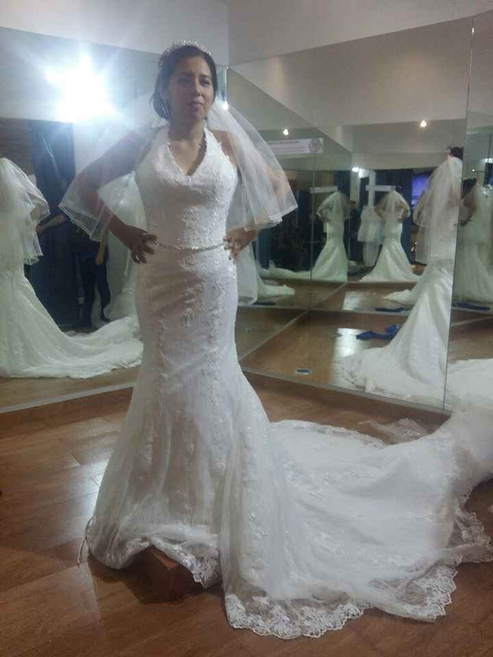  Chicas muestren una foto cuando encontraron su vestido de novia 👰🏻😍❤️ - 1