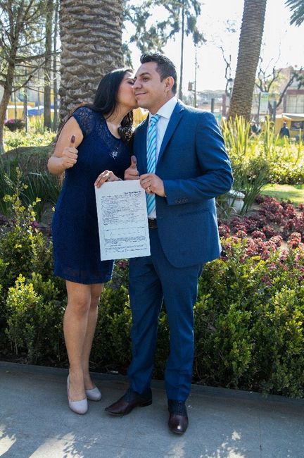 El vestido por el civil debe ser blanco también? 5