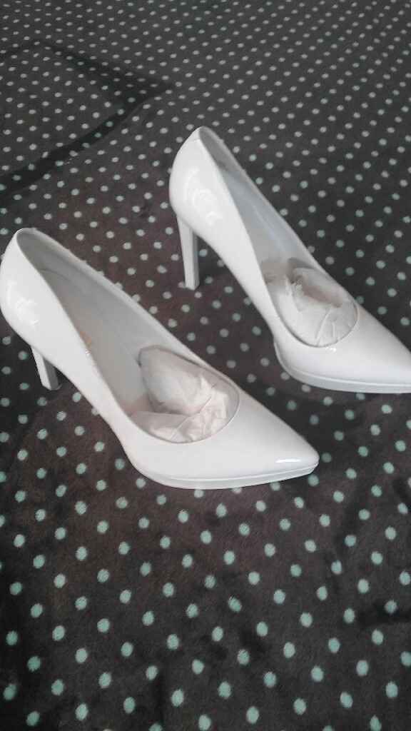 Mis zapatillas me enamore y las de ustedes como son? - 1