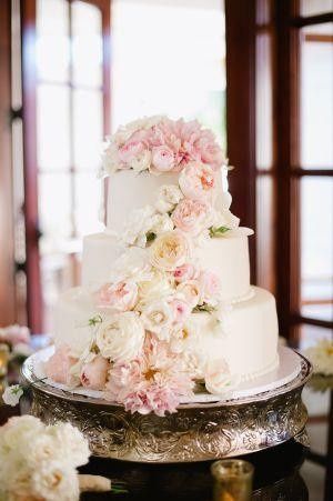Diferentes estilos para el pastel de bodas 12