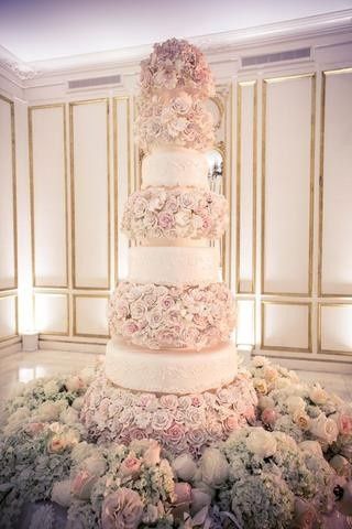 Diferentes estilos para el pastel de bodas 19