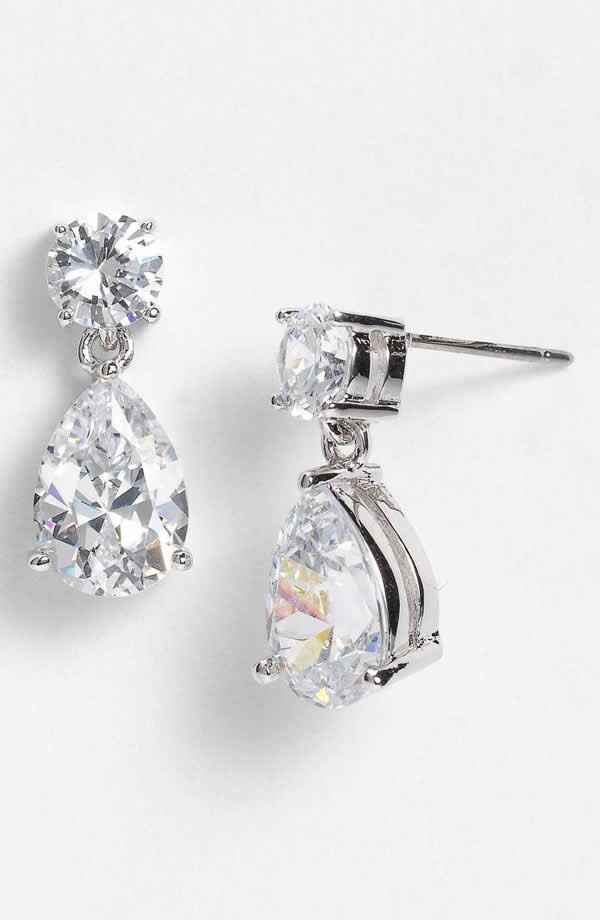 opcion 3 ( asi fueron mis aretes)