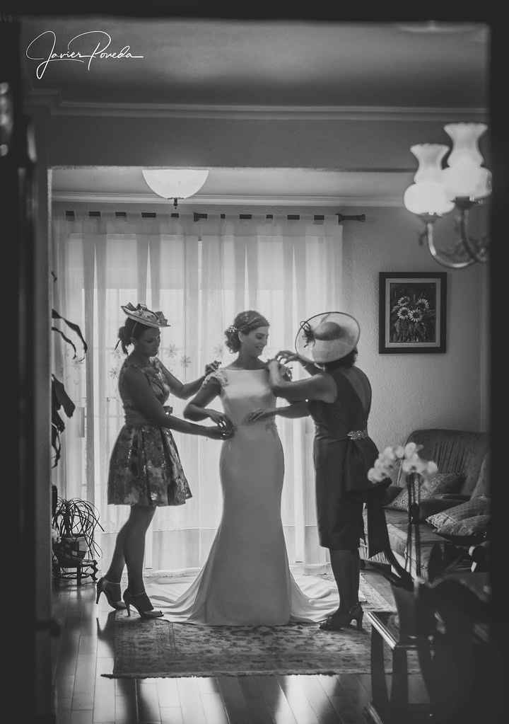 Novia alistandose - 3