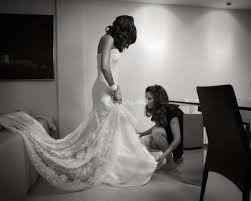 Novia alistandose - 12