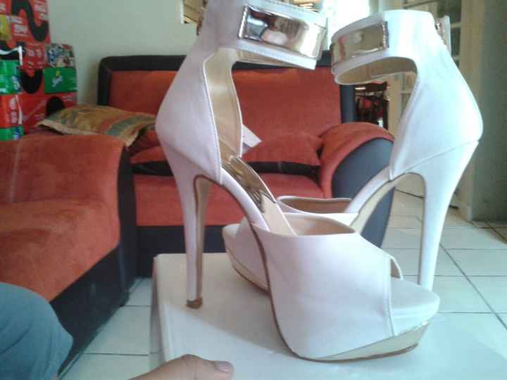 Ya compre miis zapatos - 1