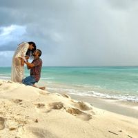 Me sorprendió con el anillo en la playa - 3