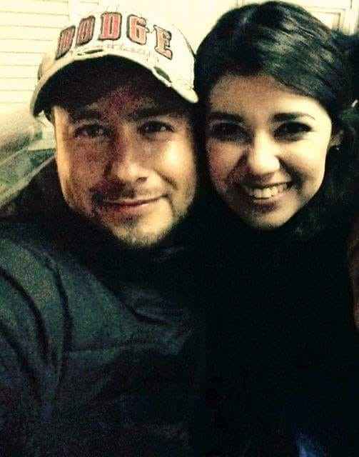 Sube una foto más antigua con tu pareja - 1