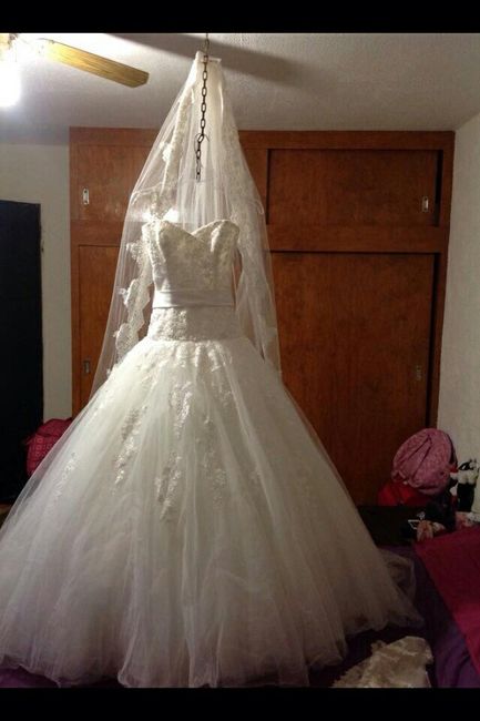 Vestidos seminuevos o usados - 1