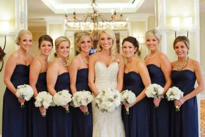 Combinaciones en colores navy, vino y dorado - 1